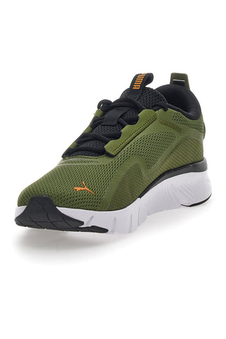 Tekaske čevlje vojaške zelene barve iz mrežastega materiala Puma Flex Focus Lite