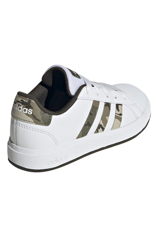 Bele in kamuflažne superge Adidas Grand Court 2.0 K