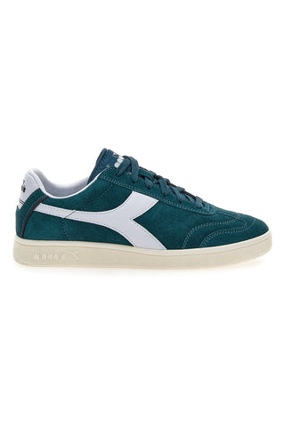 Zelene superge z belim logotipom DIADORA KICK