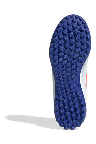 Bele in modre nogometne čevlje za umetno podlago Adidas F50 Club TF J
