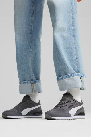 Sive in bele superge PUMA ST Runner v4 Mesh