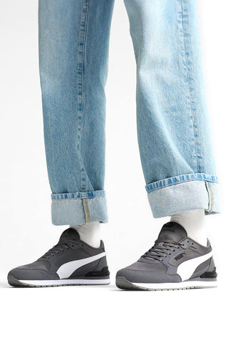 Sive in bele superge PUMA ST Runner v4 Mesh