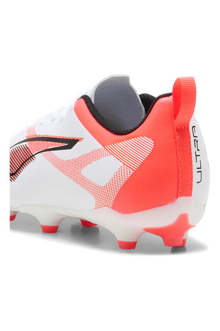 Bele in rdeče nogometne čevlje za naravna in umetna igrišča Puma ULTRA 5 PLAY FG/AG Jr
