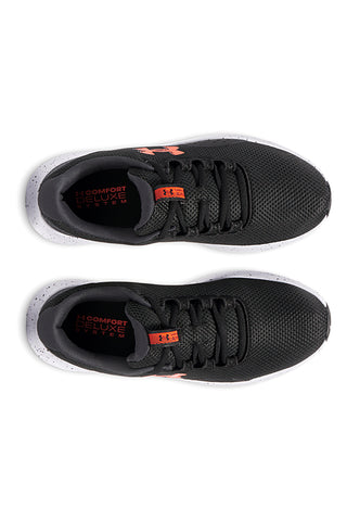 Črni tekaški copati Under Armour Surge 4