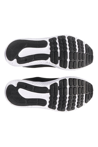 Črni tekaški copati Under Armour Surge 4