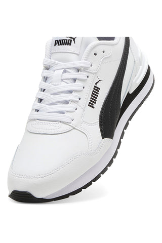 Bele superge s črnimi detajli in podplatom SoftFoam+ Puma ST Runner v4 L Jr