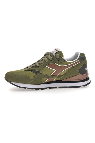 Zelene vojaške superge iz tkanine in semiša Diadora N.92