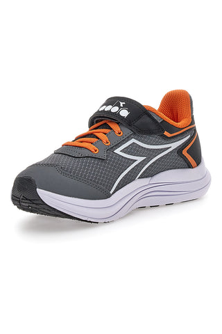 Sivi športni čevlji z oranžnimi detajli in zapenjanjem na velcro Diadora SNIPE 3 JR