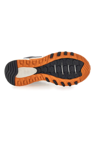 Modri tekaški čevlji s podplatom za tek v naravi New Balance 410CO8
