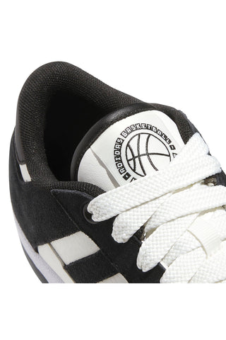Črno-bele košarkarske čevlje z usnjenimi vstavki Adidas Rapid Court Low