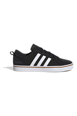 Črni supergi z belimi črtami v slogu skate Adidas VS Pace 2.0