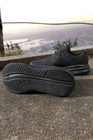 Črni tekaški čevlji z blaženjem Adidas Galaxy 7 M