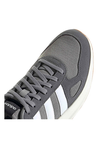 Sive superge v retro stilu s podplatom za udobje Adidas Run 84
