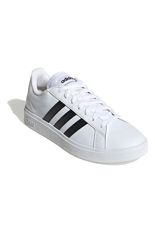 Bele superge z črnimi črtami v teniškem slogu Adidas Grand Court Base 2