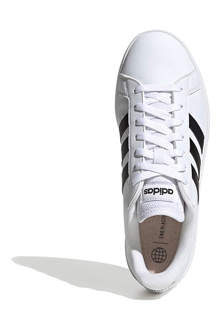Bele superge z črnimi črtami v teniškem slogu Adidas Grand Court Base 2