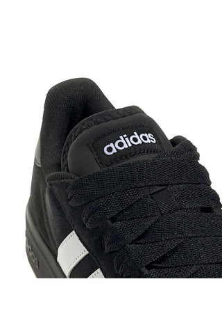 Črni superge z belimi črtami v retro slogu Adidas Grand Court Base 00s