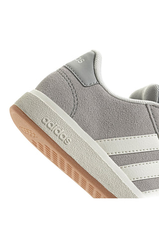 Sive superge iz semiša z belimi črtami Adidas Grand Court 00s K