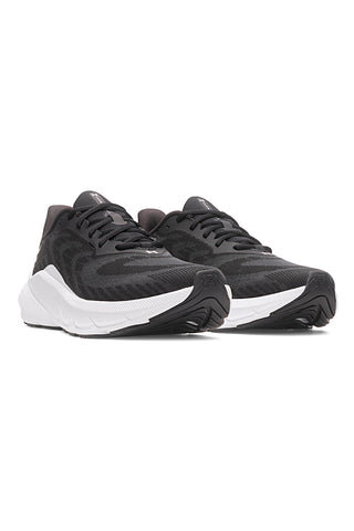 Moški črni tekaški copati Under Armour Turbulence 3