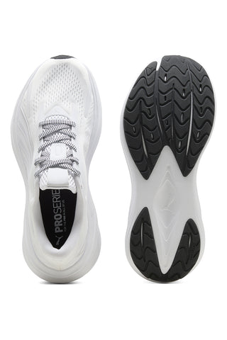 Bele tekaške čevlje iz mrežastega materiala z blaženjem Profoam Puma Maxima Pro