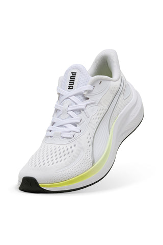 Beli mrežasti tekaški copati Puma Skyrocket Lite 2