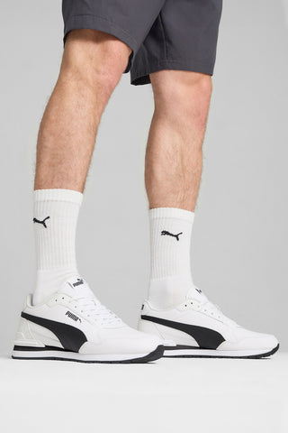 Beli usnjeni športni copati s črnimi podrobnostmi Puma ST Runner v4 L