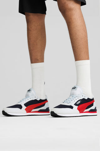 Bele, črne in rdeče mrežaste superge z vložkom SoftFoam+ Puma ST Runner v4 Mesh
