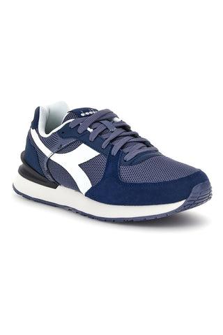 Superge Diadora Fenice svetlo modro-bele barve v urbanem slogu