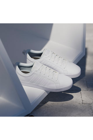 Bele superge v slogu skate z vulkanizirano podplatjo Adidas Vs Pace 2.0
