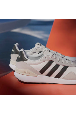 Sneakers White v tekaškem slogu Adidas Run 60s 4.0