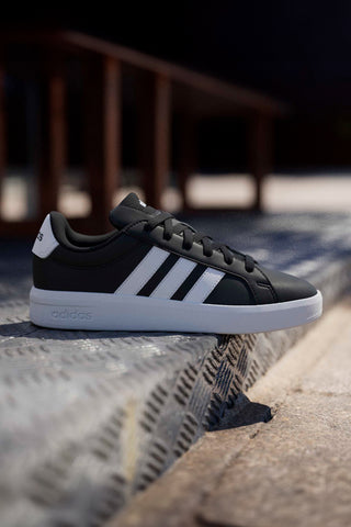 Črni športni copati Adidas Grand Court 3.0