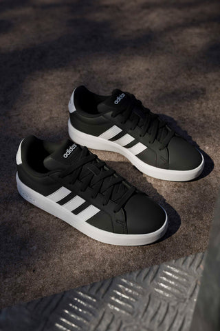 Črni športni copati Adidas Grand Court 3.0