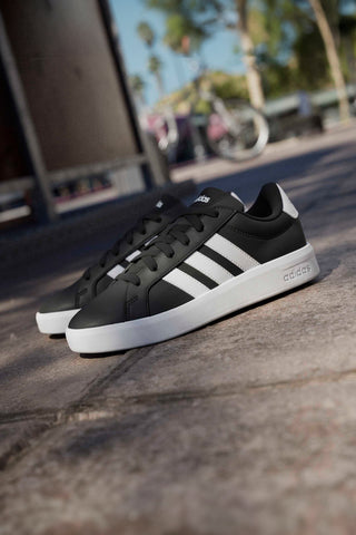Črni športni copati Adidas Grand Court 3.0