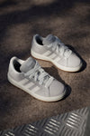 Sive superge iz semiša Adidas Grand Court 00s