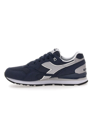 Modri športni copati s sivimi vstavki iz tehničnega materiala Diadora N.92