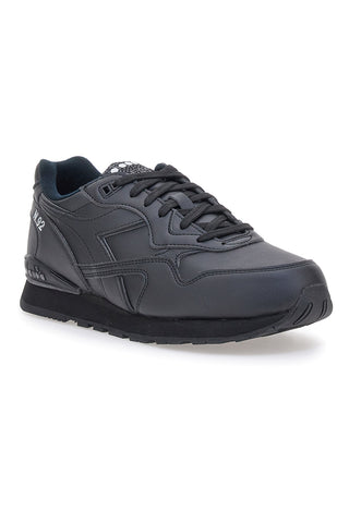 Črni supergi z gladkim zgornjim delom Diadora N 92 L