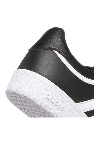 Črni superge z ikonastimi črtami Adidas Hoops 4