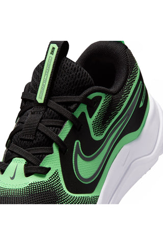 Črni in zeleni športni copati Nike Cosmic Runner