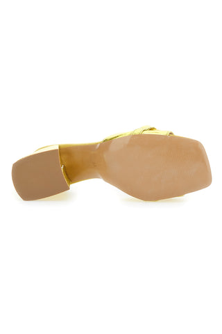 Mules Chic Pittarello 0148 Metalno rumena