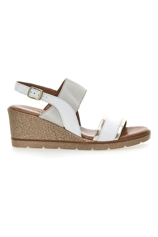 Sandali z debelim podplatom Mio Tempo 263045 beli