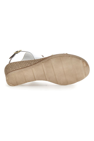 Sandali z debelim podplatom Mio Tempo 263045 beli