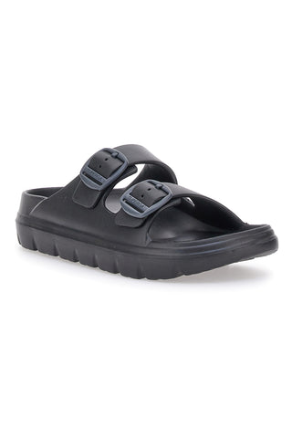 Črne natikače s sponkami Superga 42127
