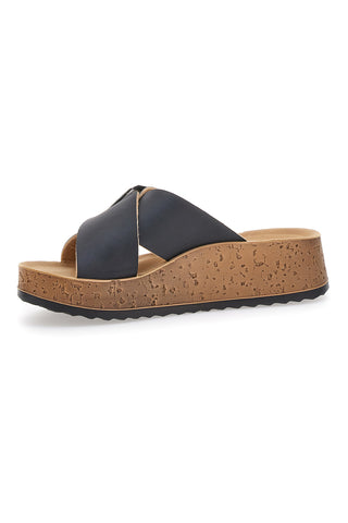 Črne natikače s platformo in sponko Inblu 39 PK