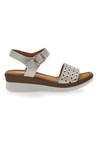 Bele sandale z biseri in platformo Linea Comoda 7194P