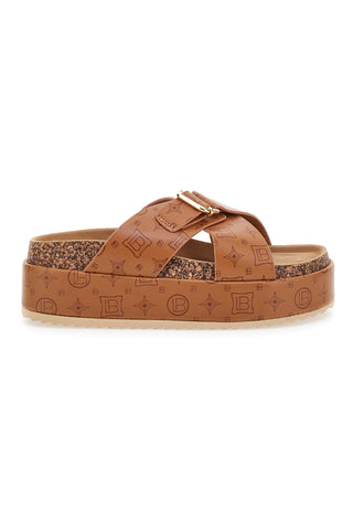 Čevlji Cognac z ravno platformo Laura Biagiotti 8627