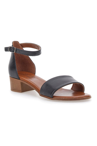 Črne sandale z nizkim petom Pittarello Look 243035
