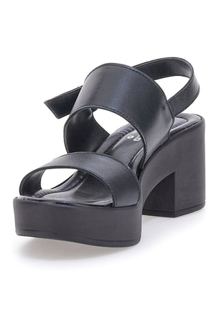 Sandali s peto Neri Pittarello Love 3153