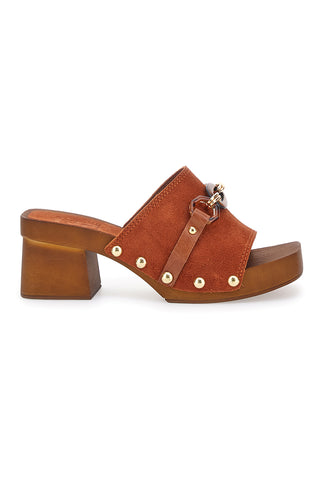 Rjavi cokli s peto 6,5 cm Pittarello Love 15555