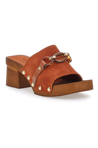 Rjavi cokli s peto 6,5 cm Pittarello Love 15555