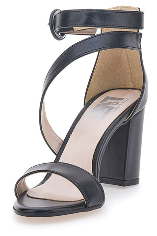 Črne sandale s peto Pittarello Love 937