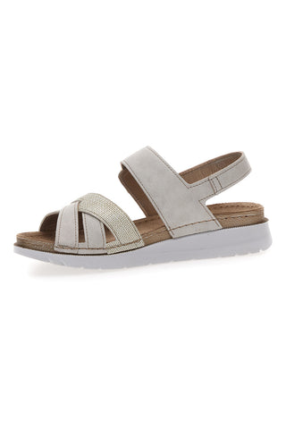 Zaprti beli sandali Inblu 47CN